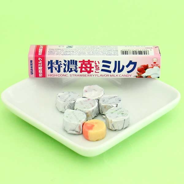 UHA Tokuno Milk 8.2 High Concentrated Candy - Strawberry & Milk