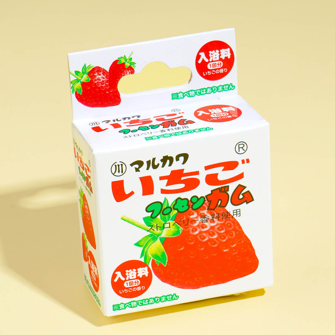 Marukawa Strawberry Fusen Gum Bath Ball